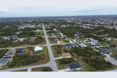 350 Sweetwater Drive, Rotonda West, FL 33947 - Photo 8
