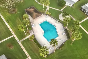 3220 Southfield Ln, Sarasota, FL 34239 - Photo 2