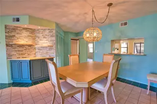 405 Pine Hollow Cir, Englewood, FL 34223 - Photo 16