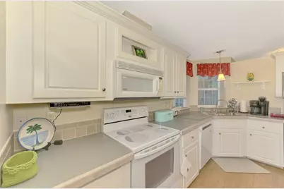 9110 Pinehaven Way, Englewood, FL 34224 - Photo 12