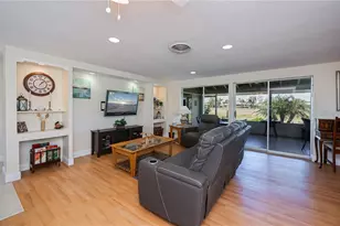 62 Oakland Hills Pl, Rotonda West, FL 33947 - Photo 10