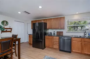 62 Oakland Hills Pl, Rotonda West, FL 33947 - Photo 20