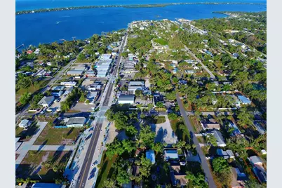 348 W Dearborn Street, Englewood, FL 34223 - Photo 2