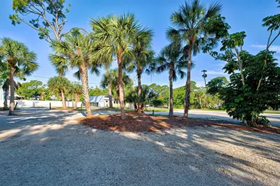 348 W Dearborn Street, Englewood, FL 34223 - Photo 8