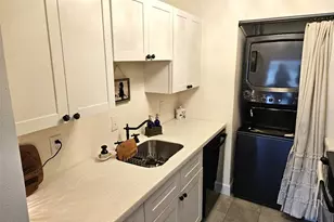 351 Bobby Jones Rd, Sarasota, FL 34232 - Photo 20