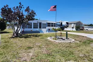 1252 Kingfisher Dr, Englewood, FL 34224 - Photo 2