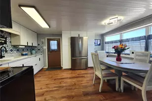 1252 Kingfisher Dr, Englewood, FL 34224 - Photo 6