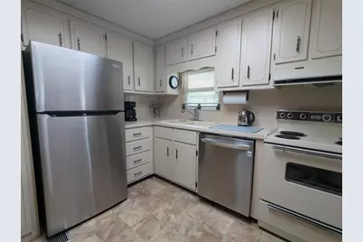 2100 Kings Highway #400, Port Charlotte, FL 33980 - Photo 10