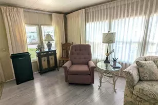 2100 Kings Hwy, Port Charlotte, FL 33980 - Photo 4