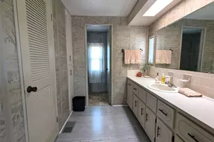 2100 Kings Hwy, Port Charlotte, FL 33980 - Photo 14