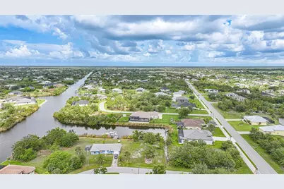 9511 Honeymoon Drive, Port Charlotte, FL 33981 - Photo 10