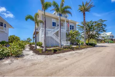 6890 Palm Island Drive, Placida, FL 33946 - Photo 8