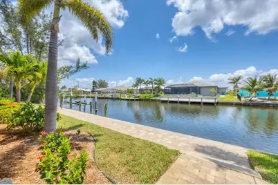 8400 Antwerp Circle, Port Charlotte, FL 33981 - Photo 44