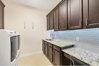 8400 Antwerp Circle, Port Charlotte, FL 33981 - Photo 36