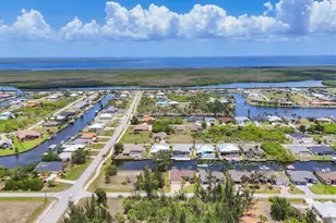 8400 Antwerp Cir, Port Charlotte, FL 33981 - Photo 50