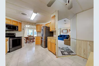141 N Fiji Circle, Englewood, FL 34223 - Photo 6