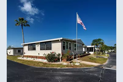 141 N Fiji Circle, Englewood, FL 34223 - Photo 4