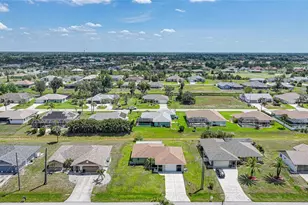 279 Mark Twain Ln, Rotonda West, FL 33947 - Photo 30