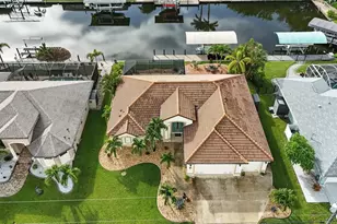 9402 Migue Cir, Port Charlotte, FL 33981 - Photo 32