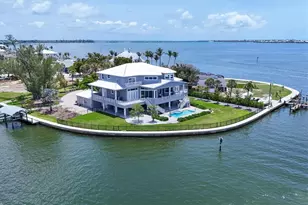 565 Green Dolphin Dr S, Placida, FL 33946 - Photo 1