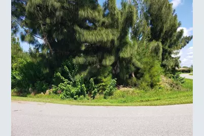 370 W Tarpon Boulevard NW, Port Charlotte, FL 33952 - Photo 1