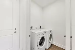 10242 Hallendale Dr, Port Charlotte, FL 33981 - Photo 28