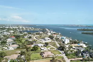 310 Green Dolphin Dr, Placida, FL 33946 - Photo 6