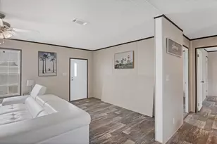 7337 Desant Ln, Port Charlotte, FL 33981 - Photo 4