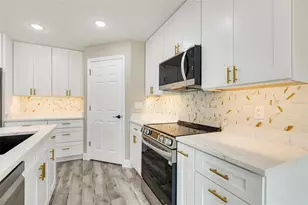 271 Antis Dr, Rotonda West, FL 33947 - Photo 16