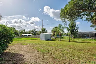 21519 Fairway Ave, Port Charlotte, FL 33952 - Photo 34