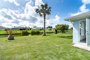 15 Bunker Pl, Rotonda West, FL 33947 - Photo 4