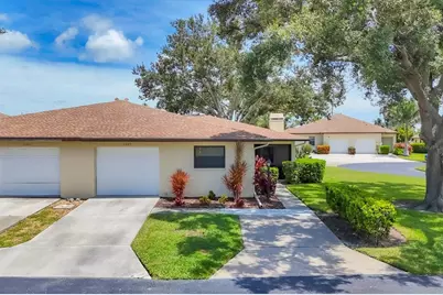 3305 Vivienda Boulevard, Bradenton, FL 34207 - Photo 1