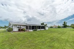 39 Caddy Rd, Rotonda West, FL 33947 - Photo 12