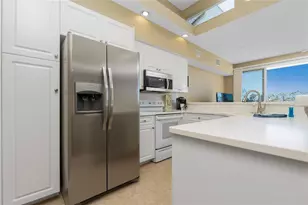 8222 Harborside Cir, Englewood, FL 34224 - Photo 10