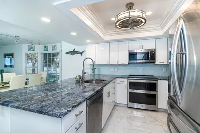 7500 Palm Island Drive S #2111, Placida, FL 33946 - Photo 14