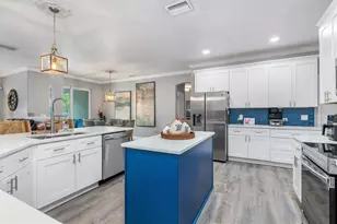 9151 Melody Cir, Port Charlotte, FL 33981 - Photo 10