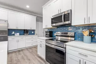 9151 Melody Cir, Port Charlotte, FL 33981 - Photo 18