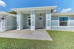 233 Mariner Ln, Rotonda West, FL 33947 - Photo 2