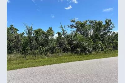 15649 Hennipen Circle, Port Charlotte, FL 33981 - Photo 4