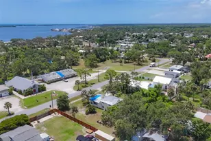 275 S Mango St, Englewood, FL 34223 - Photo 14