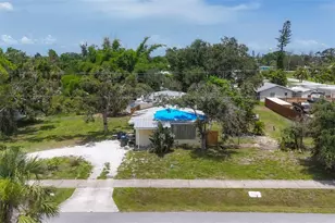 275 S Mango St, Englewood, FL 34223 - Photo 6