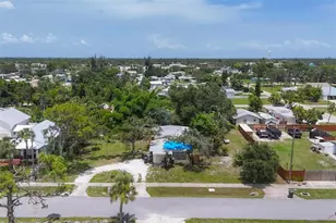 275 S Mango St, Englewood, FL 34223 - Photo 4