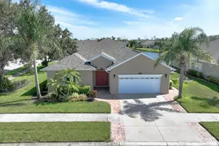 576 Gadsen St, Englewood, FL 34223 - Photo 2