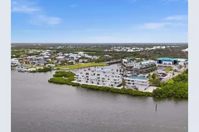 8041 Bay Pointe Drive, Englewood, FL 34224 - Photo 4