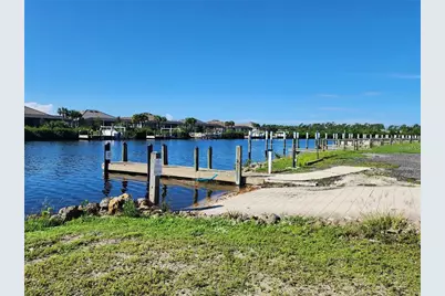 7547 Ratan Circle, Port Charlotte, FL 33981 - Photo 8