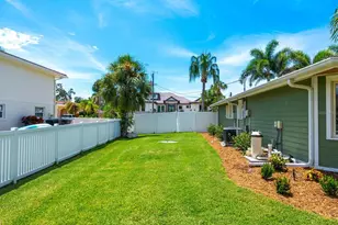 1613 Shelburne Ln, Sarasota, FL 34231 - Photo 30