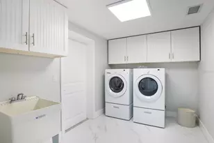 1613 Shelburne Ln, Sarasota, FL 34231 - Photo 24