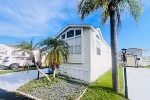 2215 73rd St E, Palmetto, FL 34221 - Photo 2