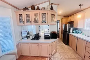 2215 73rd St E, Palmetto, FL 34221 - Photo 6