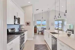 8375 Windbound Ct, Sarasota, FL 34240 - Photo 6